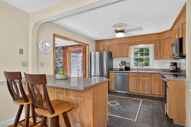 141 Holliston St, Medway, MA 02053