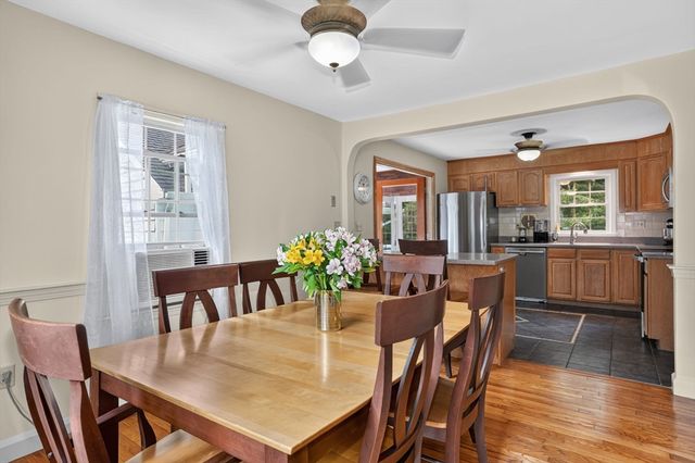 141 Holliston St, Medway, MA 02053