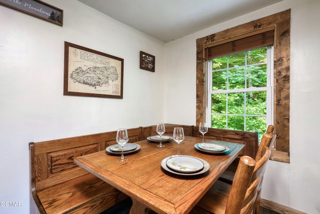732 Hardin Lane, Sevierville, TN 37862