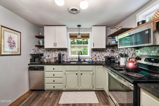 732 Hardin Lane, Sevierville, TN 37862