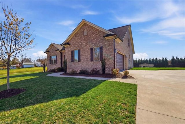 8101 Joseph Weston Court, Greensboro, NC 27455