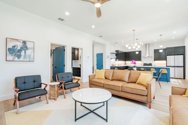 202 Sunray Street, Mabank, TX 75156