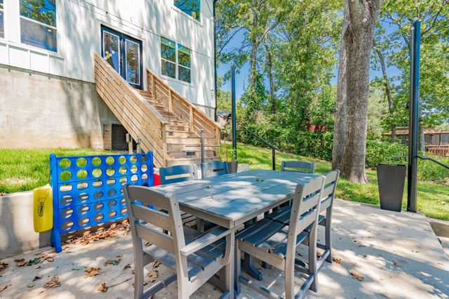 202 Sunray Street, Mabank, TX 75156