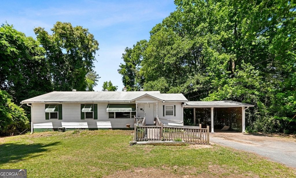 195 Hood Avenue, Fayetteville, GA 30214