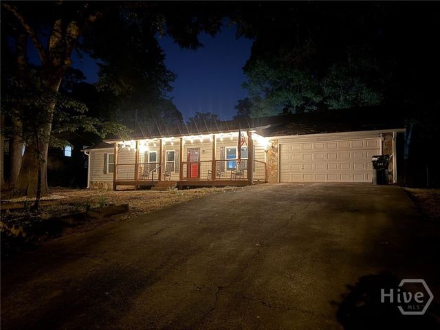 3997 Stacy Lane, Snellville, GA 30039