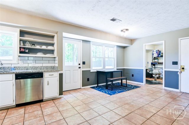 3997 Stacy Lane, Snellville, GA 30039