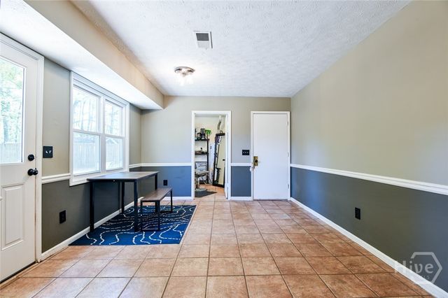 3997 Stacy Lane, Snellville, GA 30039