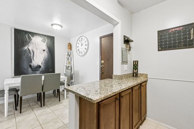 7449 Washington Street 403, Forest Park, IL 60130