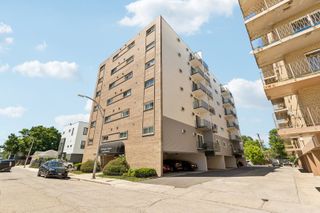 7449 Washington Street 403, Forest Park, IL 60130