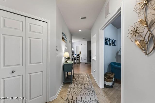 8573 LITTLE SWIFT Circle 31B, Jacksonville, FL 32256