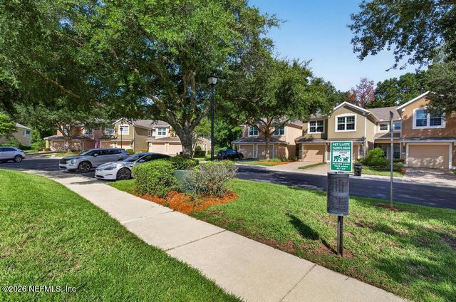 8573 LITTLE SWIFT Circle 31B, Jacksonville, FL 32256