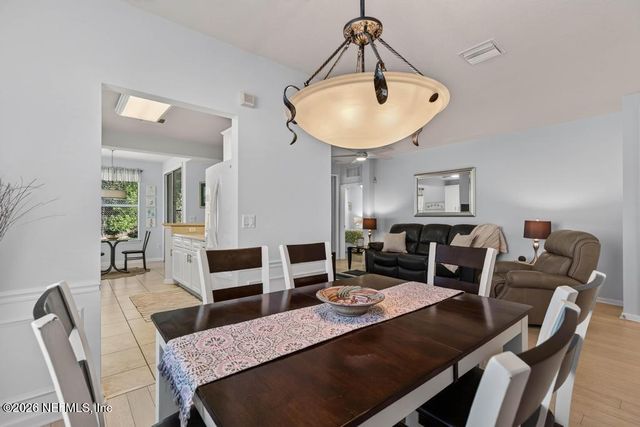 8573 LITTLE SWIFT Circle 31B, Jacksonville, FL 32256