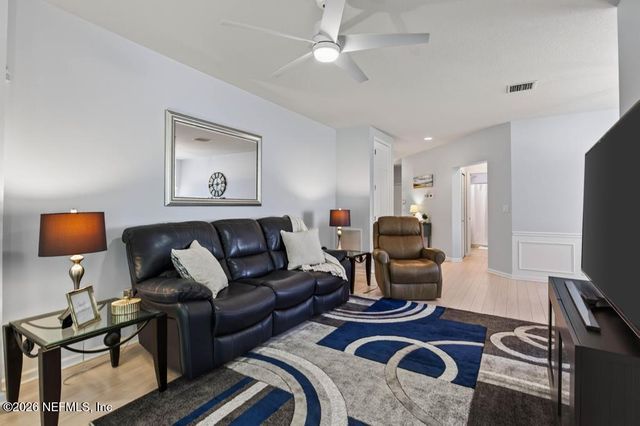 8573 LITTLE SWIFT Circle 31B, Jacksonville, FL 32256