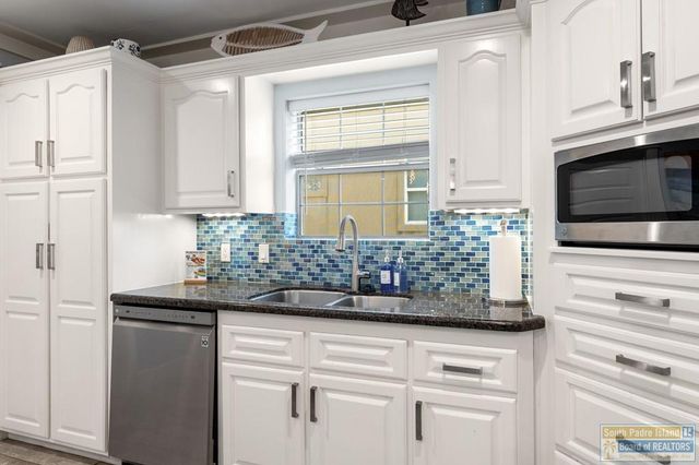 204 W Mesquite St., South Padre Island, TX 78597