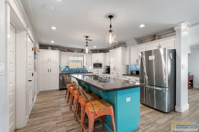 204 W Mesquite St., South Padre Island, TX 78597