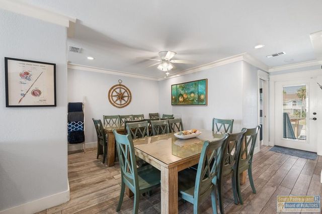 204 W Mesquite St., South Padre Island, TX 78597