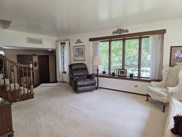 5163 Burning Tree Road, Kalamazoo, MI 49009