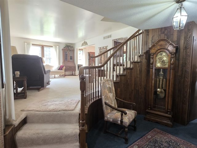 5163 Burning Tree Road, Kalamazoo, MI 49009