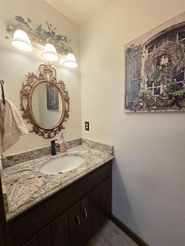 5163 Burning Tree Road, Kalamazoo, MI 49009