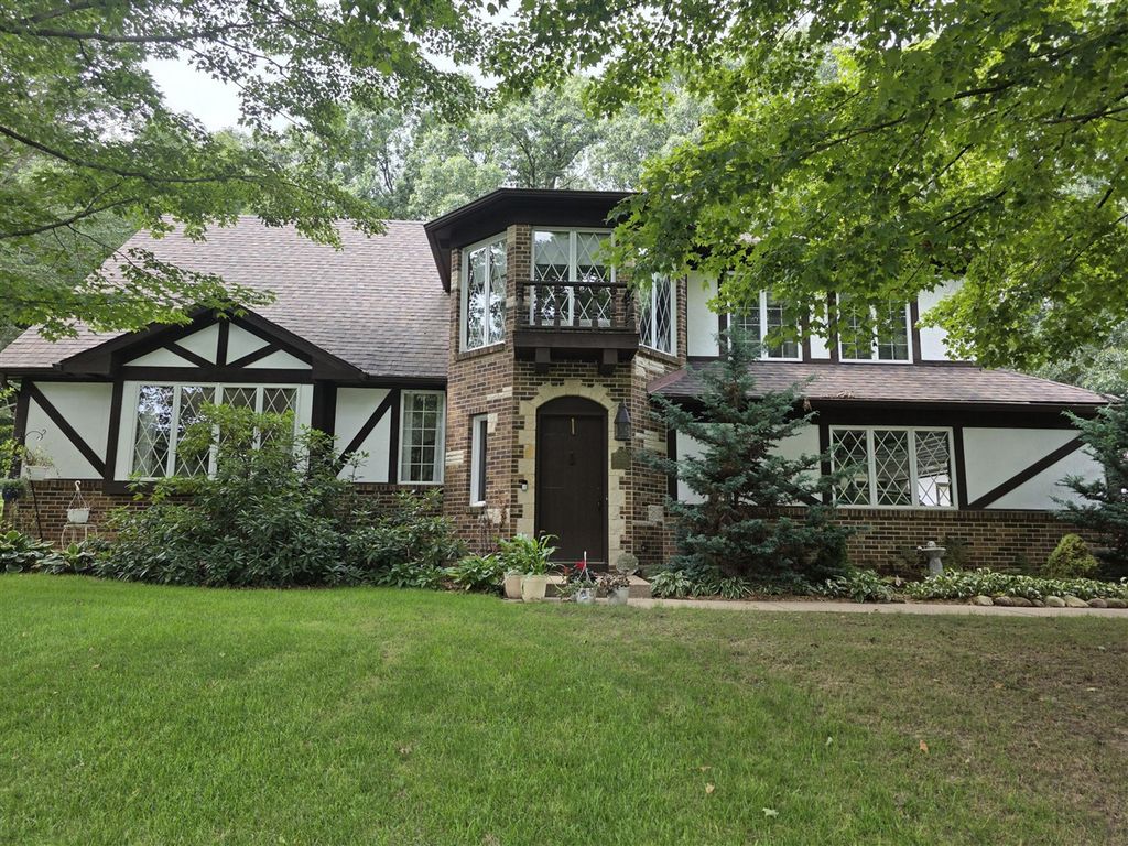 5163 Burning Tree Road, Kalamazoo, MI 49009