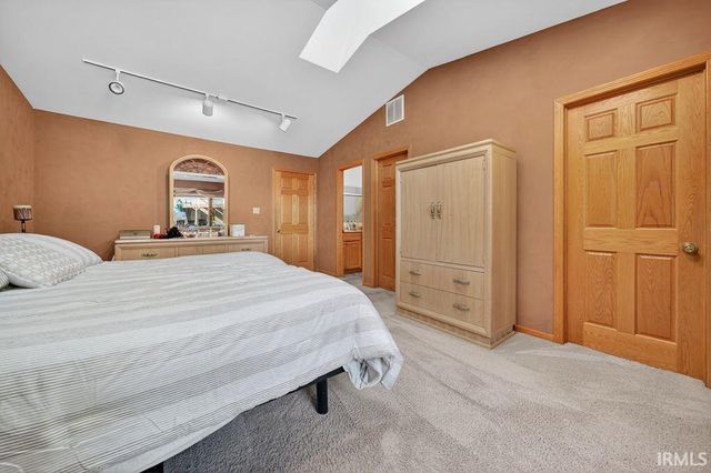 2160 S Ridgeview Road, Logansport, IN 46947