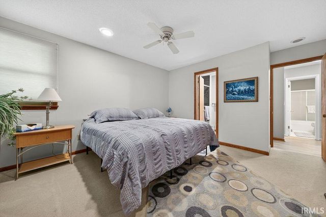 2160 S Ridgeview Road, Logansport, IN 46947