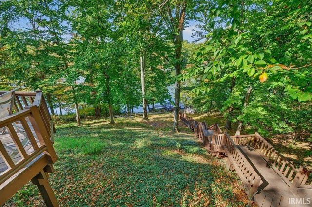 2160 S Ridgeview Road, Logansport, IN 46947