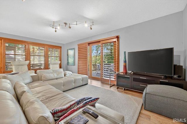 2160 S Ridgeview Road, Logansport, IN 46947