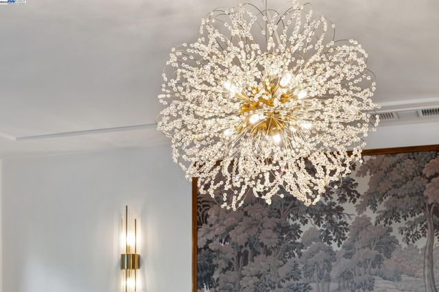 1728 Cambridge Dr, Alameda, CA 94501