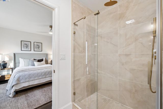 1728 Cambridge Dr, Alameda, CA 94501