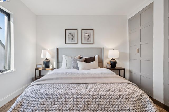 1728 Cambridge Dr, Alameda, CA 94501