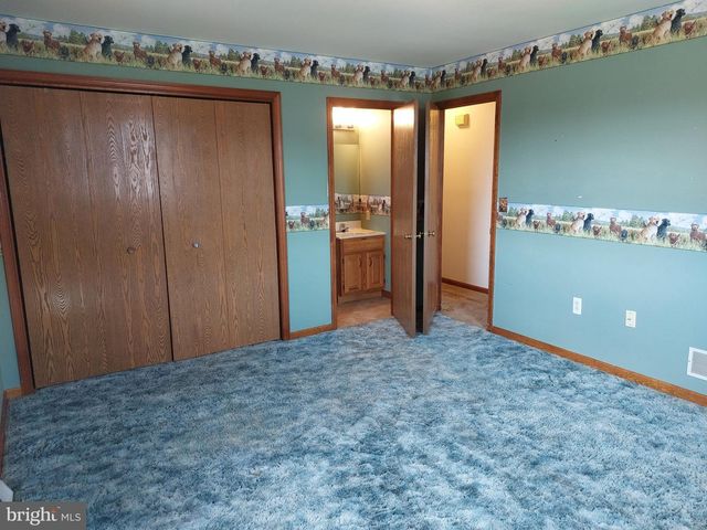 912 POPLAR LN, Lebanon, PA 17046