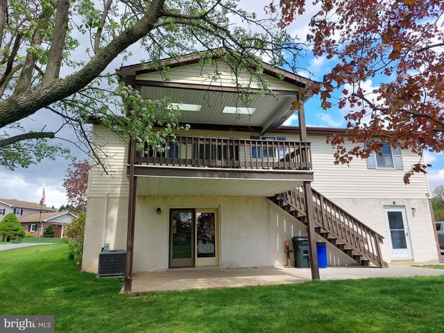 912 POPLAR LN, Lebanon, PA 17046