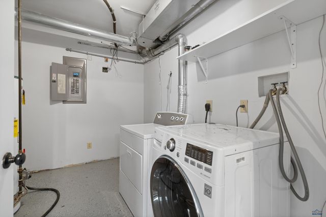 831 ST JAMES, Rapid City, SD 57701