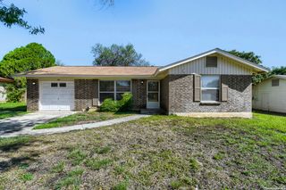 318 BALBOA DR, Universal City, TX 78148