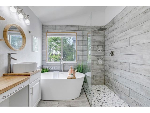 18215 E Warren Ave, Aurora, CO 80013