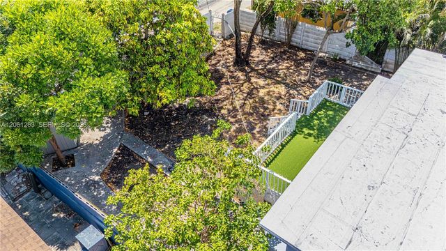 1777 N 17th Ct, Hollywood, FL 33020
