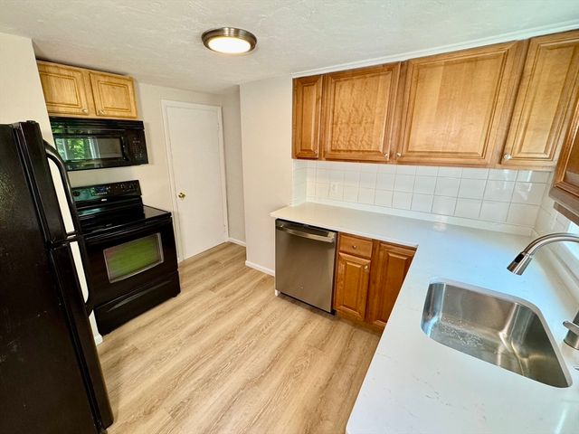 116 Central Street 116, Acton, MA 01720