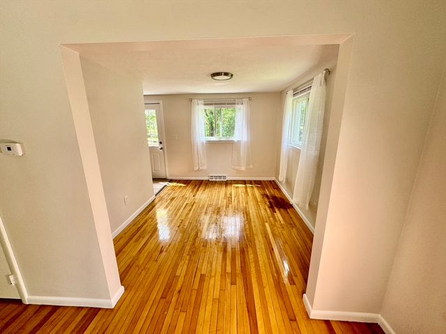 116 Central Street 116, Acton, MA 01720