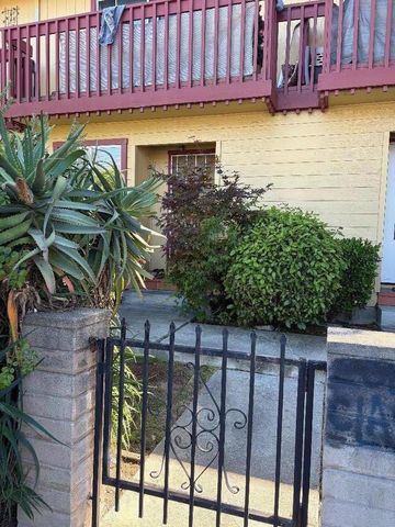 610 Hilton Street 9, Redwood City, CA 94063