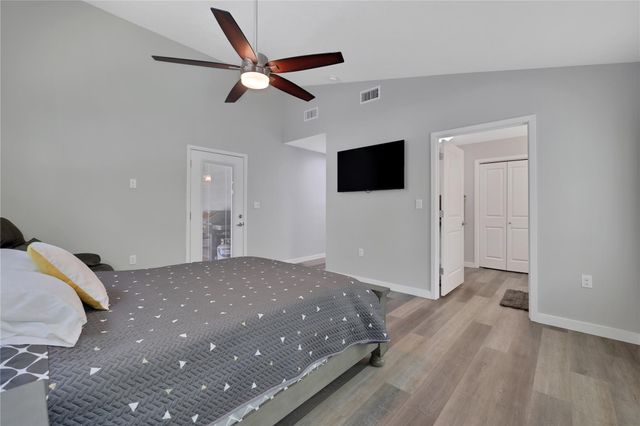 70 N Royale Greens Drive, Coldspring, TX 77331
