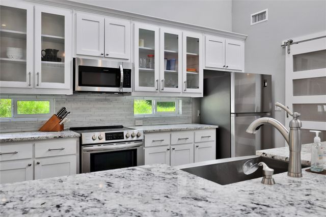 70 N Royale Greens Drive, Coldspring, TX 77331