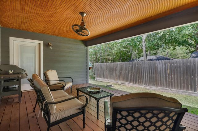 70 N Royale Greens Drive, Coldspring, TX 77331