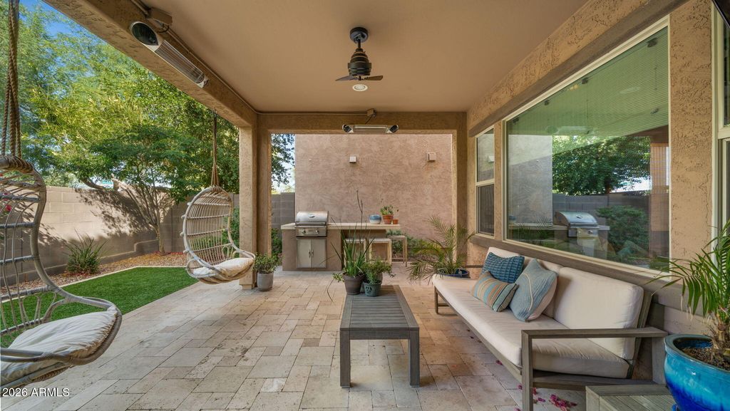 Image 20 of property listing at 4724 E PARKSIDE Lane, Phoenix, AZ 85050