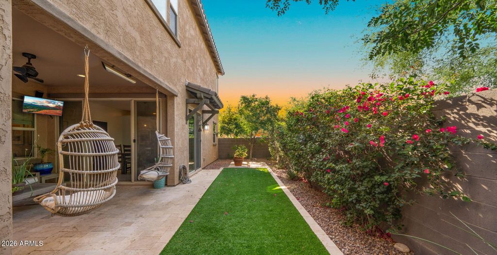 Image 22 of property listing at 4724 E PARKSIDE Lane, Phoenix, AZ 85050