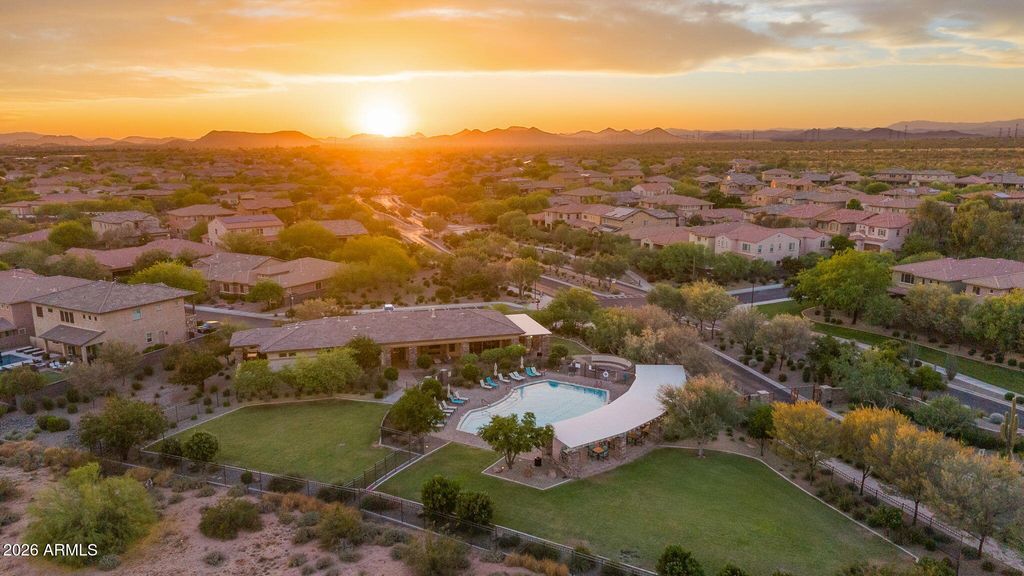 Image 37 of property listing at 4724 E PARKSIDE Lane, Phoenix, AZ 85050