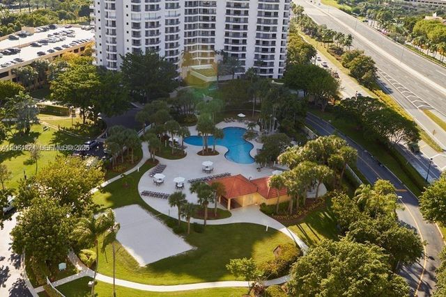 3300 NE 191st St LP10, Aventura, FL 33180
