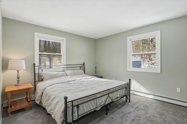 5 Richard Court, Raymond, NH 03077