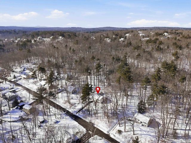 5 Richard Court, Raymond, NH 03077