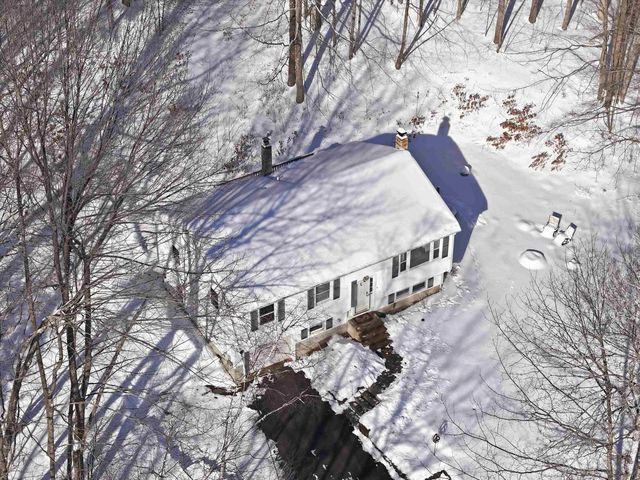 5 Richard Court, Raymond, NH 03077